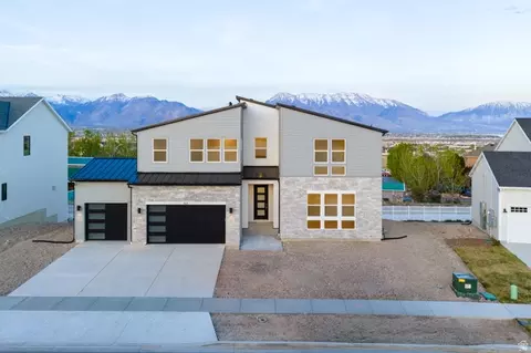 468 N Pinnacle Ln #4, Saratoga Springs, UT 84045