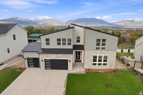 468 N Pinnacle Ln #4, Saratoga Springs, UT 84045