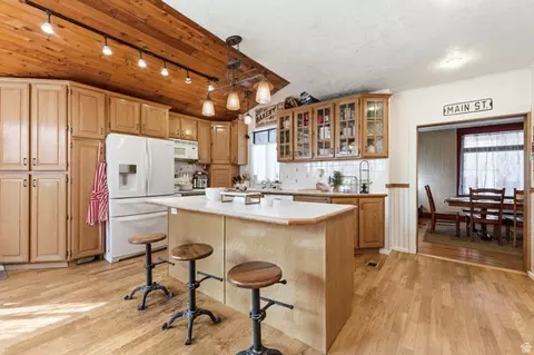 Kitchen - 16 S 200 E, Centerville, UT 84014 photo 1 of 7