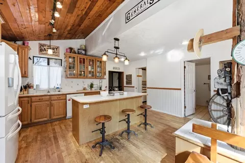 Kitchen - 16 S 200 E, Centerville, UT 84014 photo 4 of 7