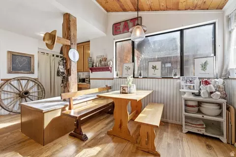 Dining - 16 S 200 E, Centerville, UT 84014 photo 1 of 4