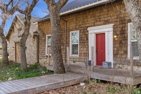 Exterior - 16 S 200 E, Centerville, UT 84014 photo 14 of 16