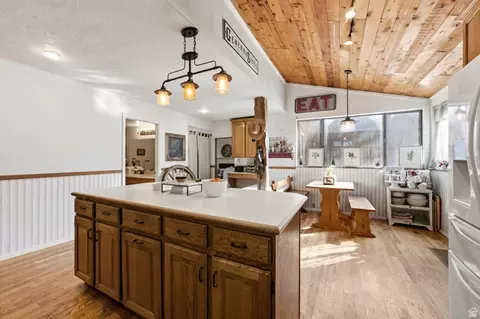Kitchen - 16 S 200 E, Centerville, UT 84014 photo 6 of 7