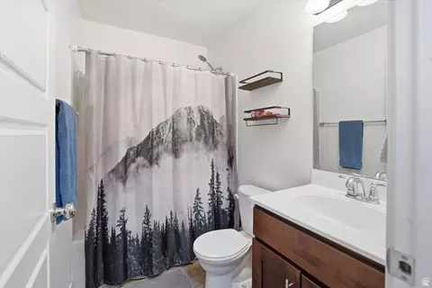 Bath - 1024 S 270 W, Logan, UT 84321 photo 3 of 3