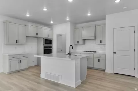 2820 W Aurora Ave, Mapleton, UT 84664 photo 5