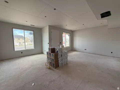 Living - 821 S 270 E #5, Smithfield, UT 84335 photo 2 of 2