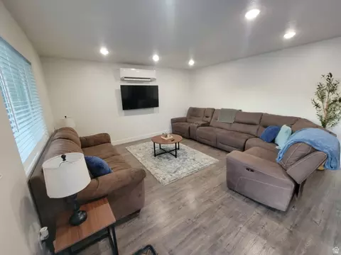 Living - 320 N 450 W, Delta, UT 84624 photo 1 of 2