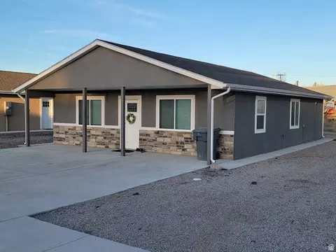 Exterior - 320 N 450 W, Delta, UT 84624 photo 2 of 3