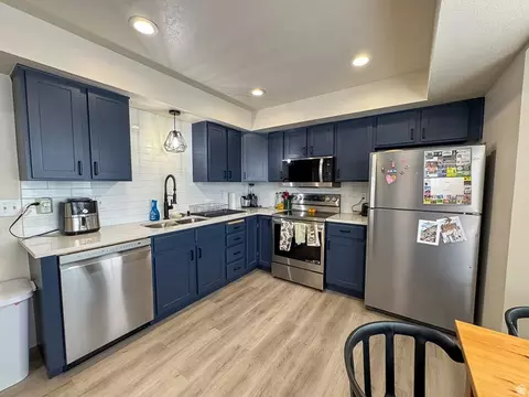240 E 2230 St N #7, Provo, UT 84604