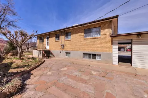 Exterior - 738 Locust Ln, Moab, UT 84532 photo 6 of 7