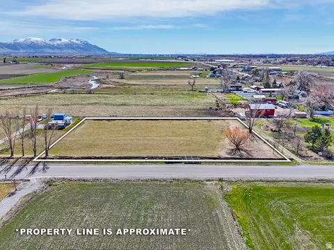 3493 W Windy Poplars Rd #13, Honeyville, UT 84314