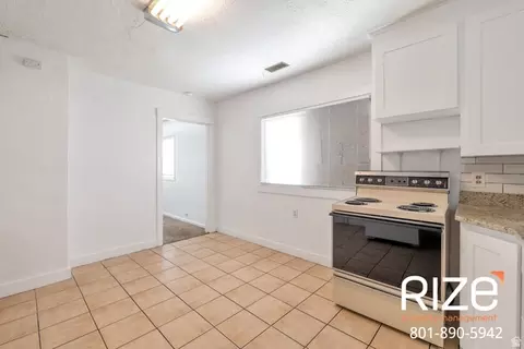 Entry Way - 3173 S Stephens Ave, Ogden, UT 84401 photo 1 of 1