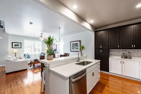 1034 W Narrows Ln, Bluffdale, UT 84065