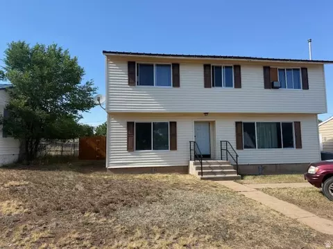 280 W Uranium Dr, Monticello, UT 84535
