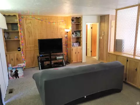 Living - 3926 S 850 W, Bountiful, UT 84010 photo 1 of 4