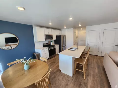 Kitchen - 1736 E Fall St N, Eagle Mountain, UT 84005 photo 1 of 2