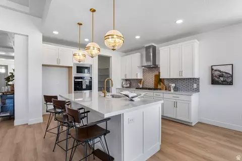 Kitchen - 624 N Legend Cir #480, Mapleton, UT 84664 photo 2 of 5