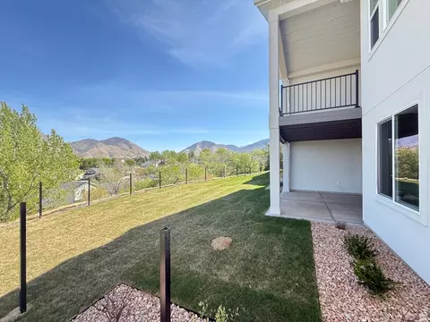 Exterior - 624 N Legend Cir #480, Mapleton, UT 84664 photo 3 of 4