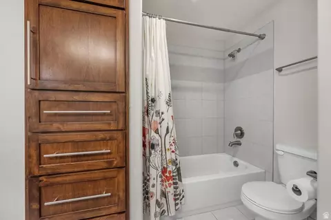 Bath - 1896 W 800 N, Mapleton, UT 84664 photo 6 of 6