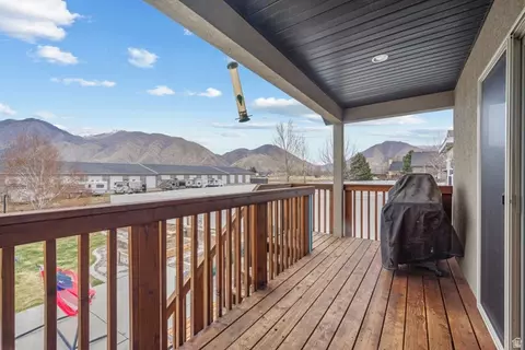 Exterior - 1896 W 800 N, Mapleton, UT 84664 photo 6 of 8