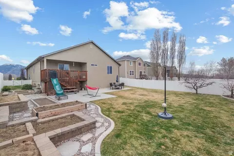 Exterior - 1896 W 800 N, Mapleton, UT 84664 photo 4 of 8