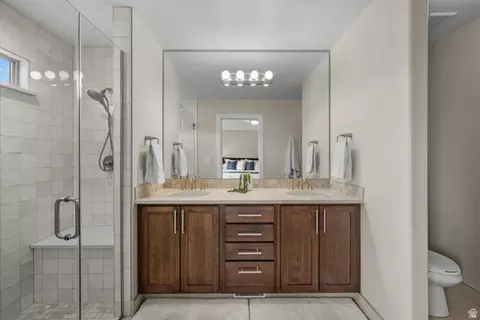 Bath - 1896 W 800 N, Mapleton, UT 84664 photo 1 of 6