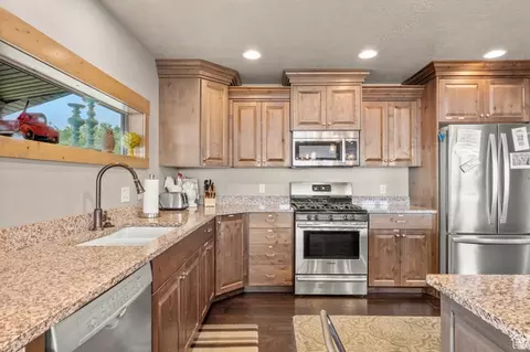 Kitchen - 191 Chalet Cir, Fish Haven, ID 83287 photo 3 of 5