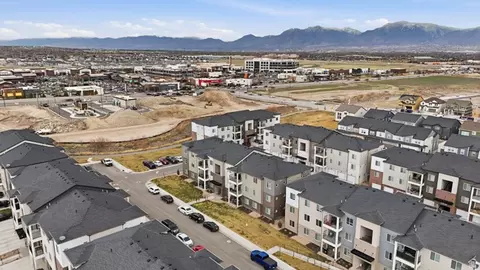 View/Area - 13526 S Poole Dr W, Herriman, UT 84096 photo 3 of 4