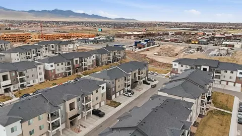 View/Area - 13526 S Poole Dr W, Herriman, UT 84096 photo 2 of 4