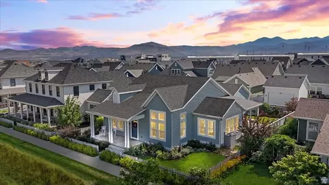 10858 S Porcini Dr, South Jordan, UT 84009