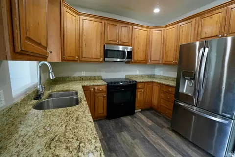 Kitchen - 86 S 930 E, American Fork, UT 84003 photo 2 of 2