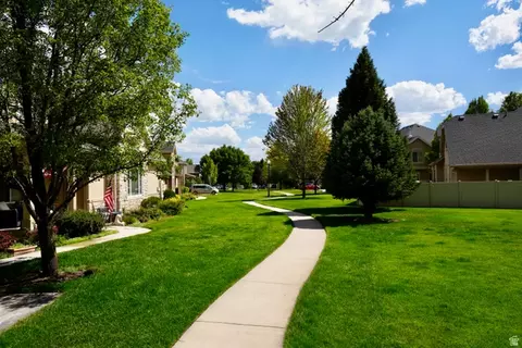 Exterior - 86 S 930 E, American Fork, UT 84003 photo 9 of 10