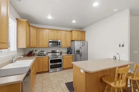 4724 W Wagon Train Dr S, Herriman, UT 84096
