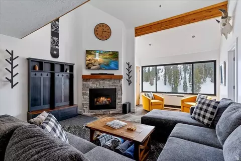 6560 N Wolf Creek Dr #2D, Eden, UT 84310