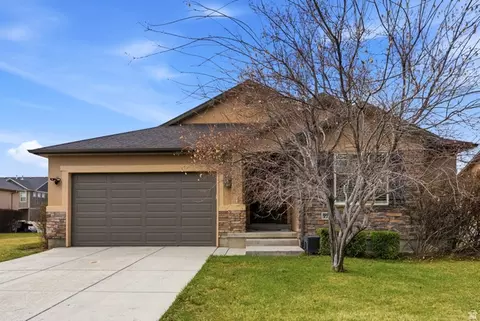 7721 N Bristlecone Rd, Eagle Mountain, UT 84005