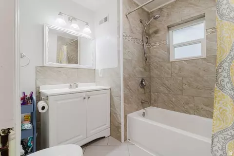 Bath - 355 S 500 E, Provo, UT 84606 photo 1 of 3