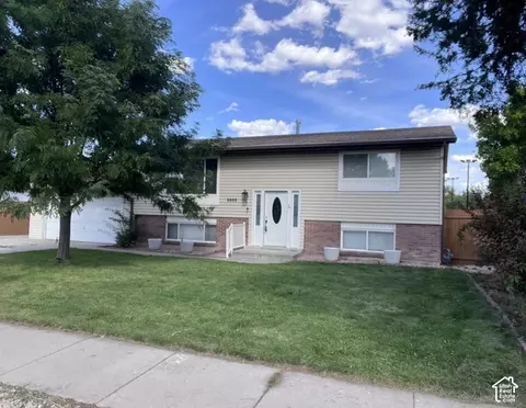 6695 S Somerset Dr, West Jordan, UT 84084