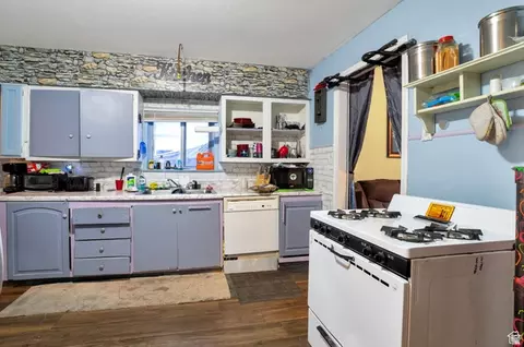 Kitchen - 2827 S Pingree Ave, Ogden, UT 84401 photo 1 of 1
