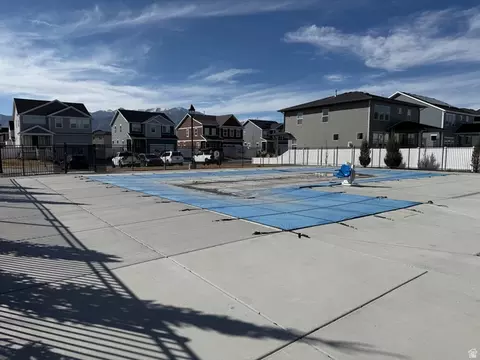 Exterior - 689 E Ryegrass N, Eagle Mountain, UT 84005 photo 6 of 11