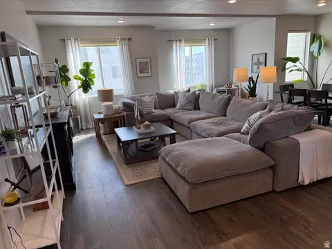 689 E Ryegrass N, Eagle Mountain, UT 84005