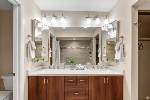 Bath - 888 E 6895 S, Midvale, UT 84047 photo 5 of 7