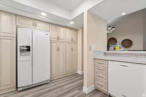 Kitchen - 888 E 6895 S, Midvale, UT 84047 photo 3 of 3