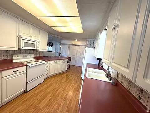4583 S Monte Vista Dr, Taylorsville, UT 84123