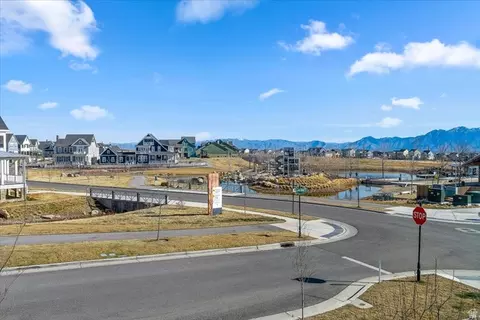 6701 W Lake Ave, South Jordan, UT 84009