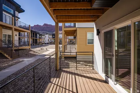 Exterior - 2906 E Desert Sol Ct, Moab, UT 84532 photo 5 of 6