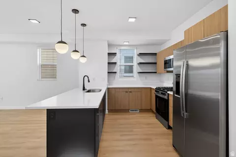 Kitchen - 2906 E Desert Sol Ct, Moab, UT 84532 photo 1 of 5