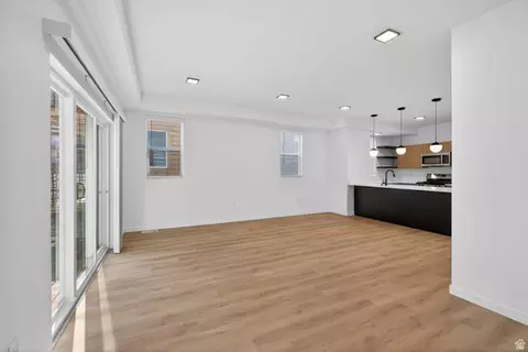 Living - 2906 E Desert Sol Ct, Moab, UT 84532 photo 5 of 6
