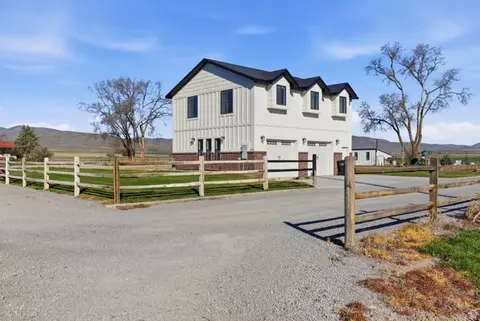 10090 W 12000 N, Tremonton, UT 84337