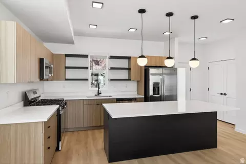 Kitchen - 2946 E Desert Sol Ct, Moab, UT 84532 photo 2 of 2