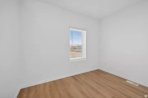 Bedroom - 2882 E Desert Sol Ct, Moab, UT 84532 photo 4 of 10